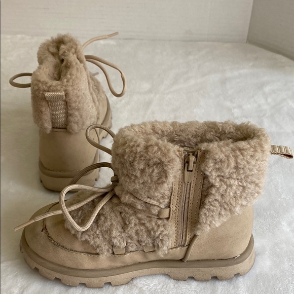 Zara Cozy Tan Shearling Boots Size 27 - Picture 4 of 12